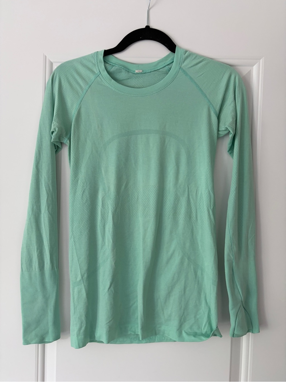 lululemon athletica Mint Green Long-Sleeve Athletic Tee